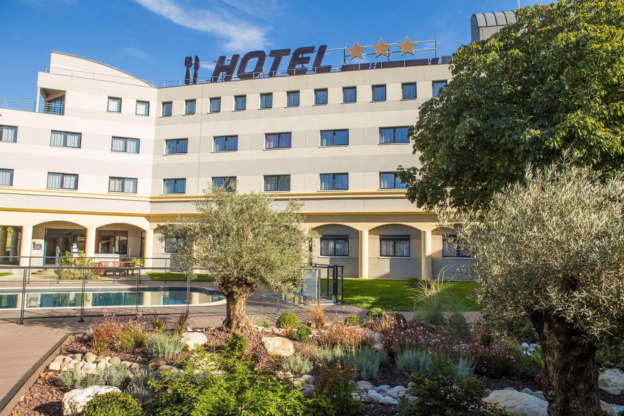 Hotel Le Paddock Magny-Cours Exteriér fotografie